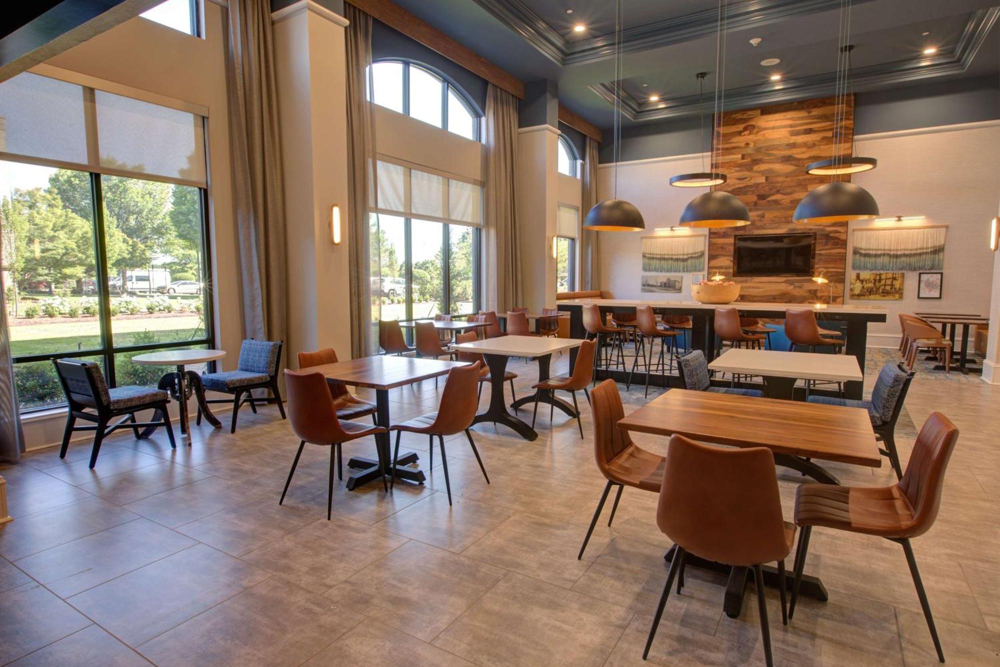 Hampton Inn & Suites Spartanburg-I-26-Westgate Mall Exterior photo